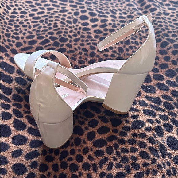 Heels - Picture 2 of 6